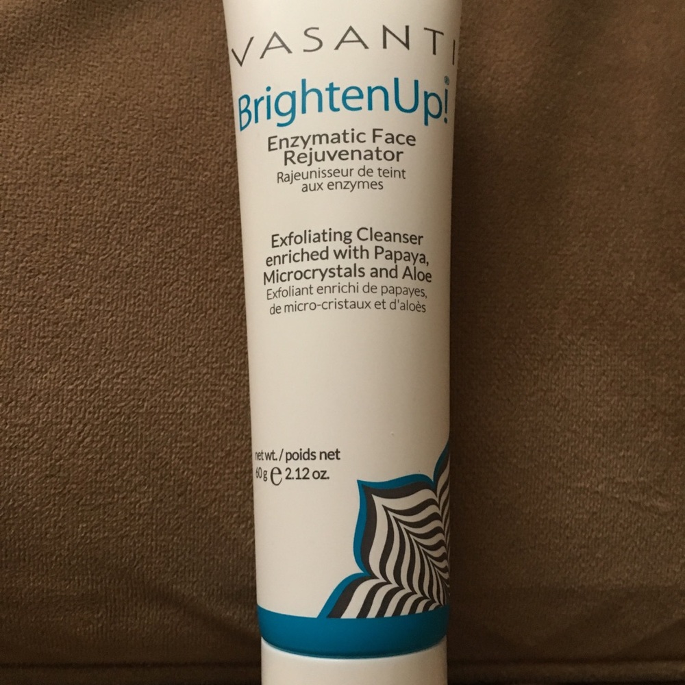 Vasanti exfoliating cleanser